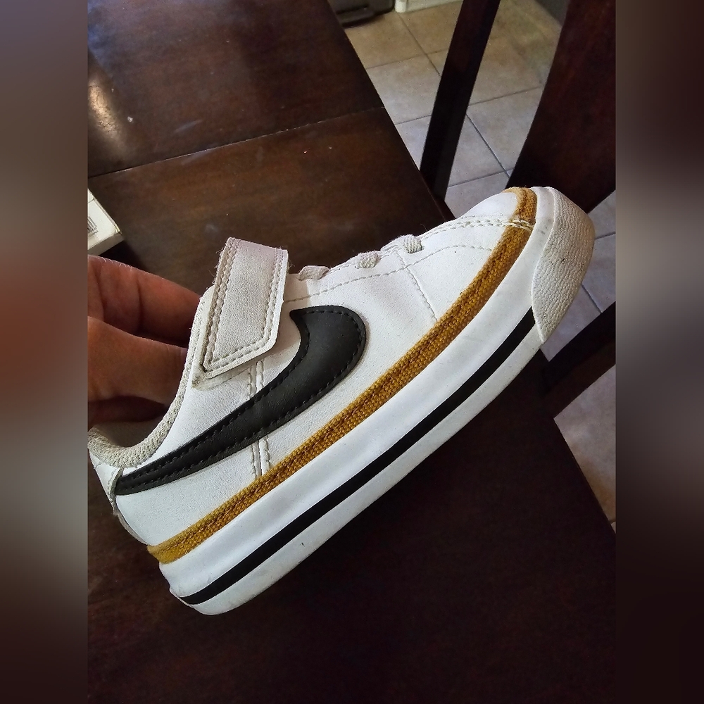 Nike toddler shoes